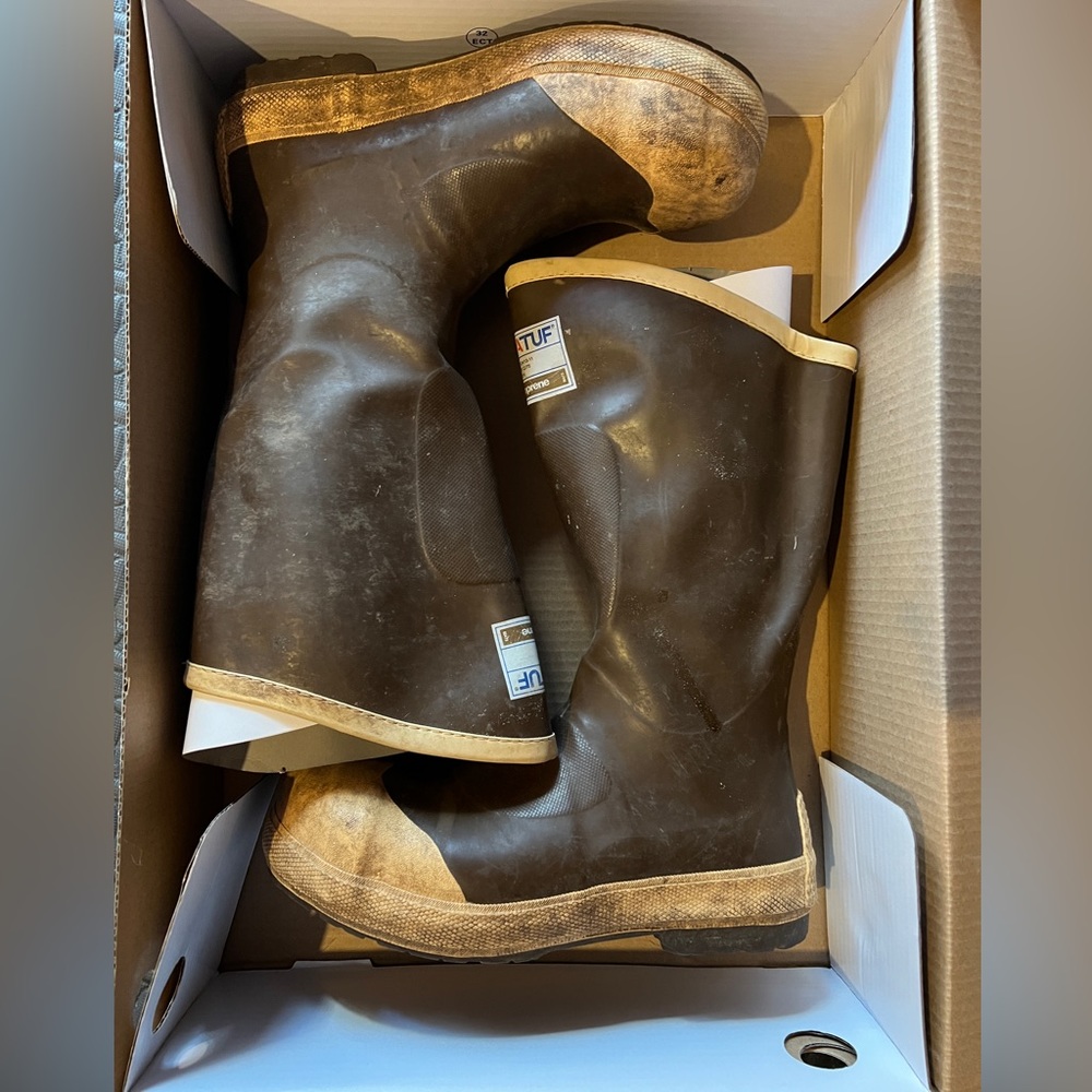 XTRATUF 15” Composite Toe Neoprene Waterproof Fishing and Hunting Boots